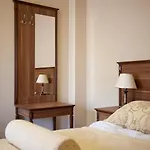Dworek Nad Rozlewiskiem 3*