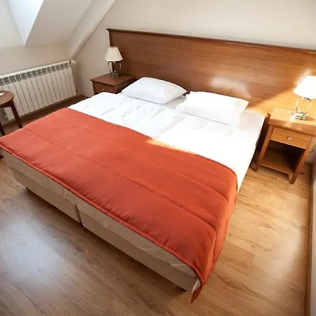 Dworek Nad Rozlewiskiem 3* Olkusz